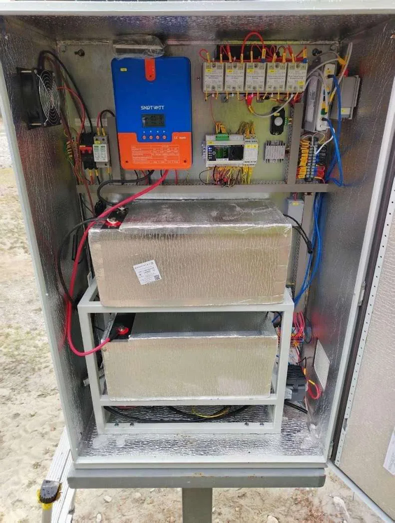 Automatic hydro post cabinet: controller, batteries and wiring